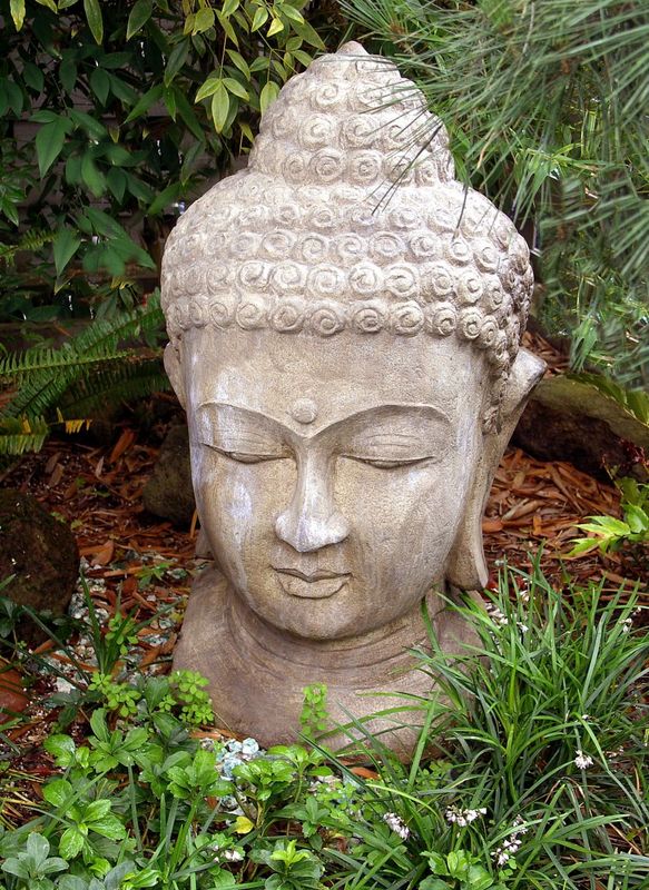 Tuinposter 'Stenen buddha / boeddha beeld'